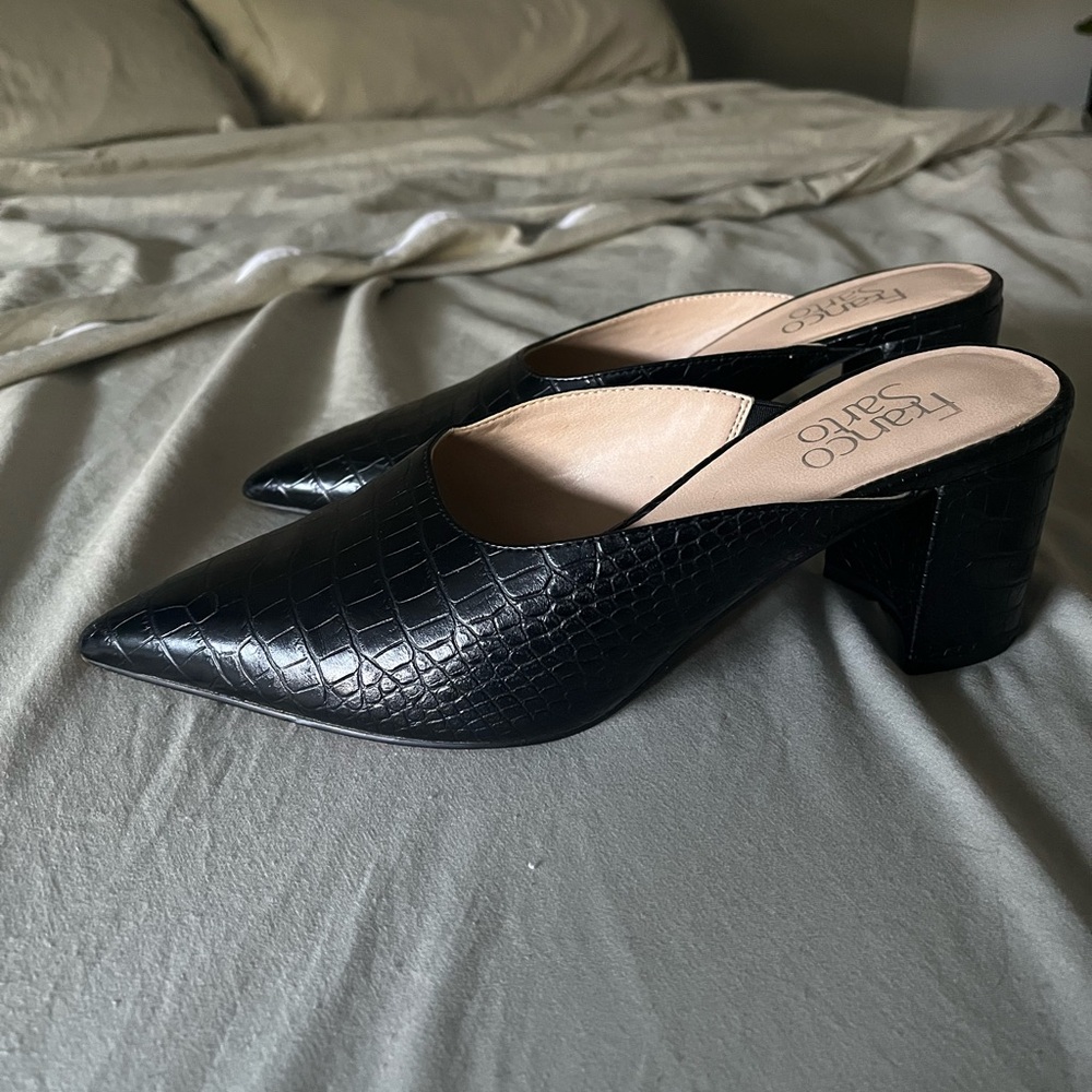Franco Sarto Tamera Black Closed Toe Slides Leather Block Heel Women’s size 7M
